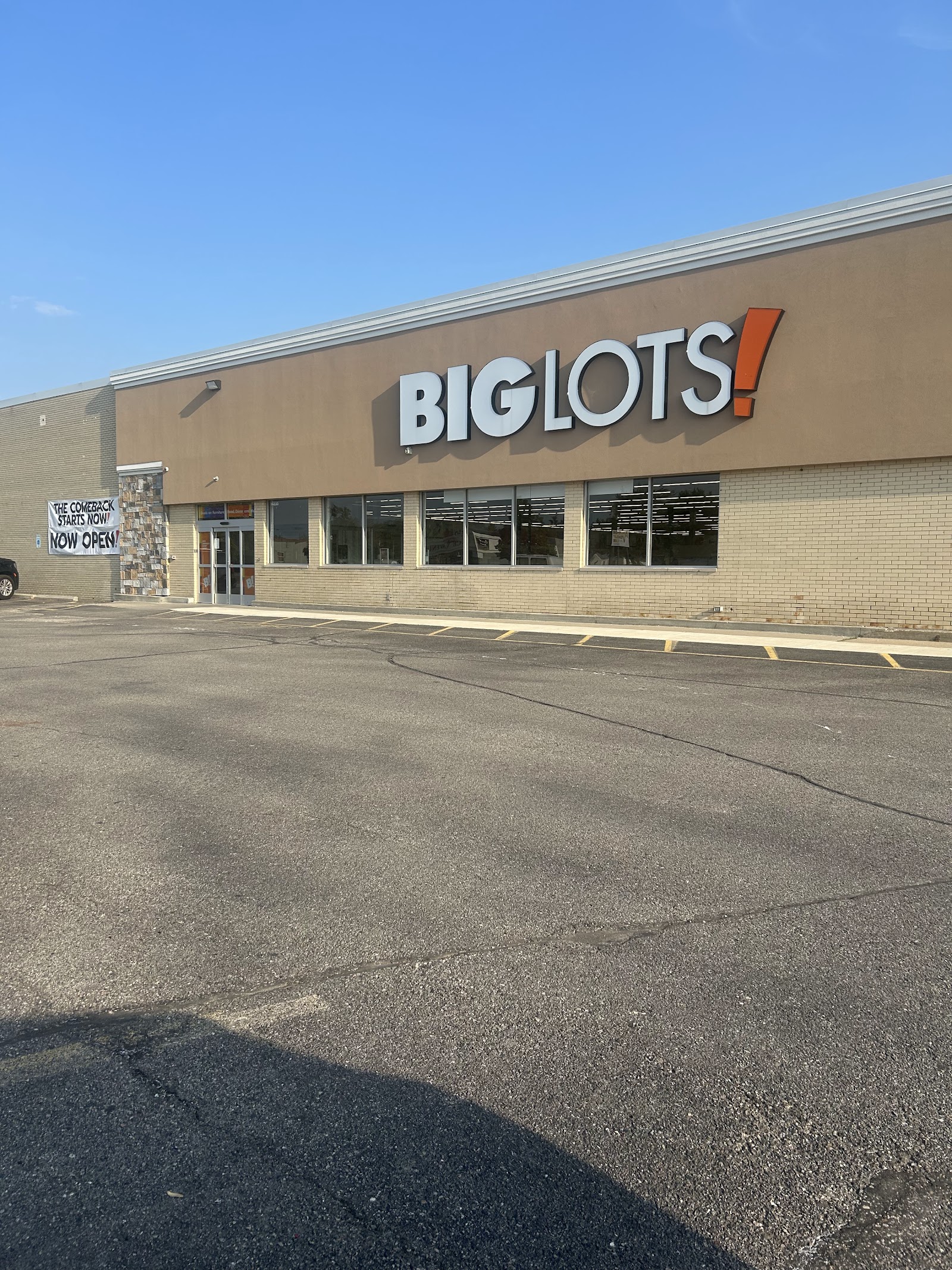 Big Lots — photo