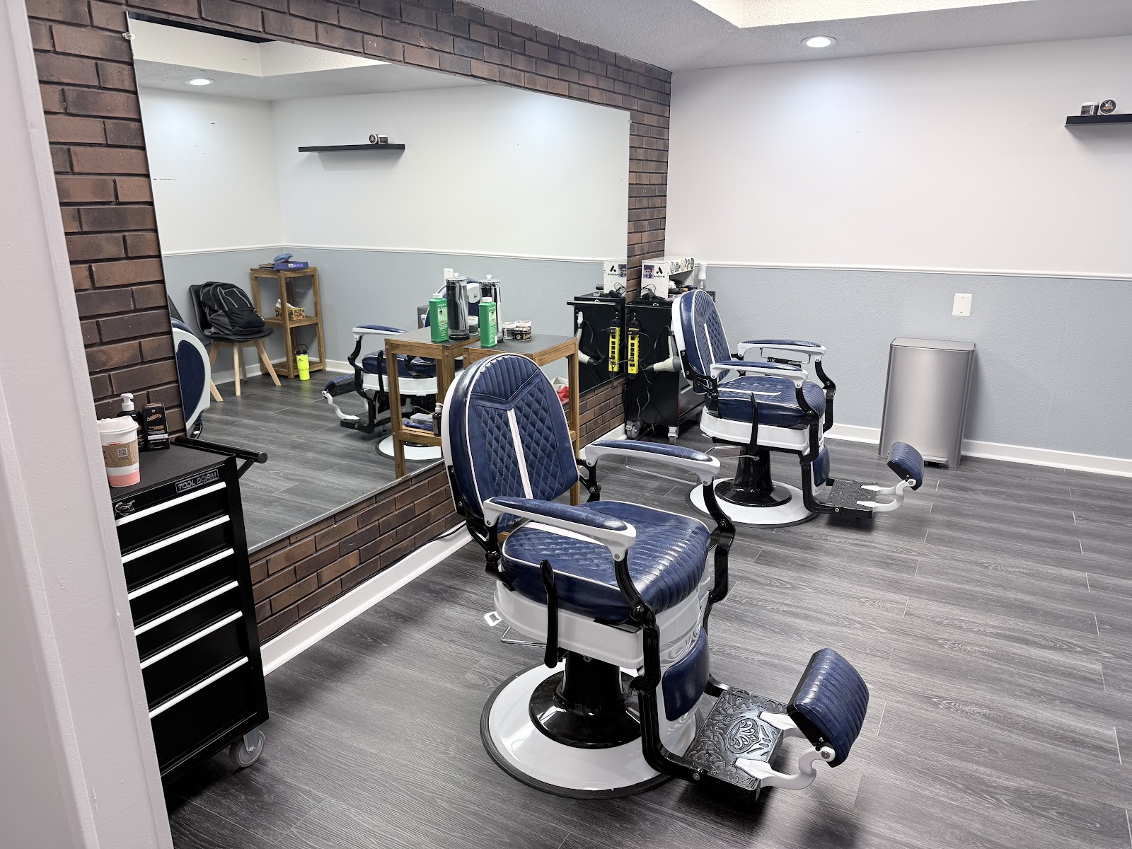 Sal's Barber Shop in Southgate